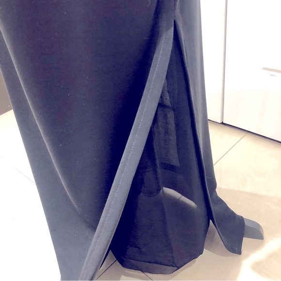 Poleci mock neck long dress in black with slit with long sleeves - Picture 5 of 6